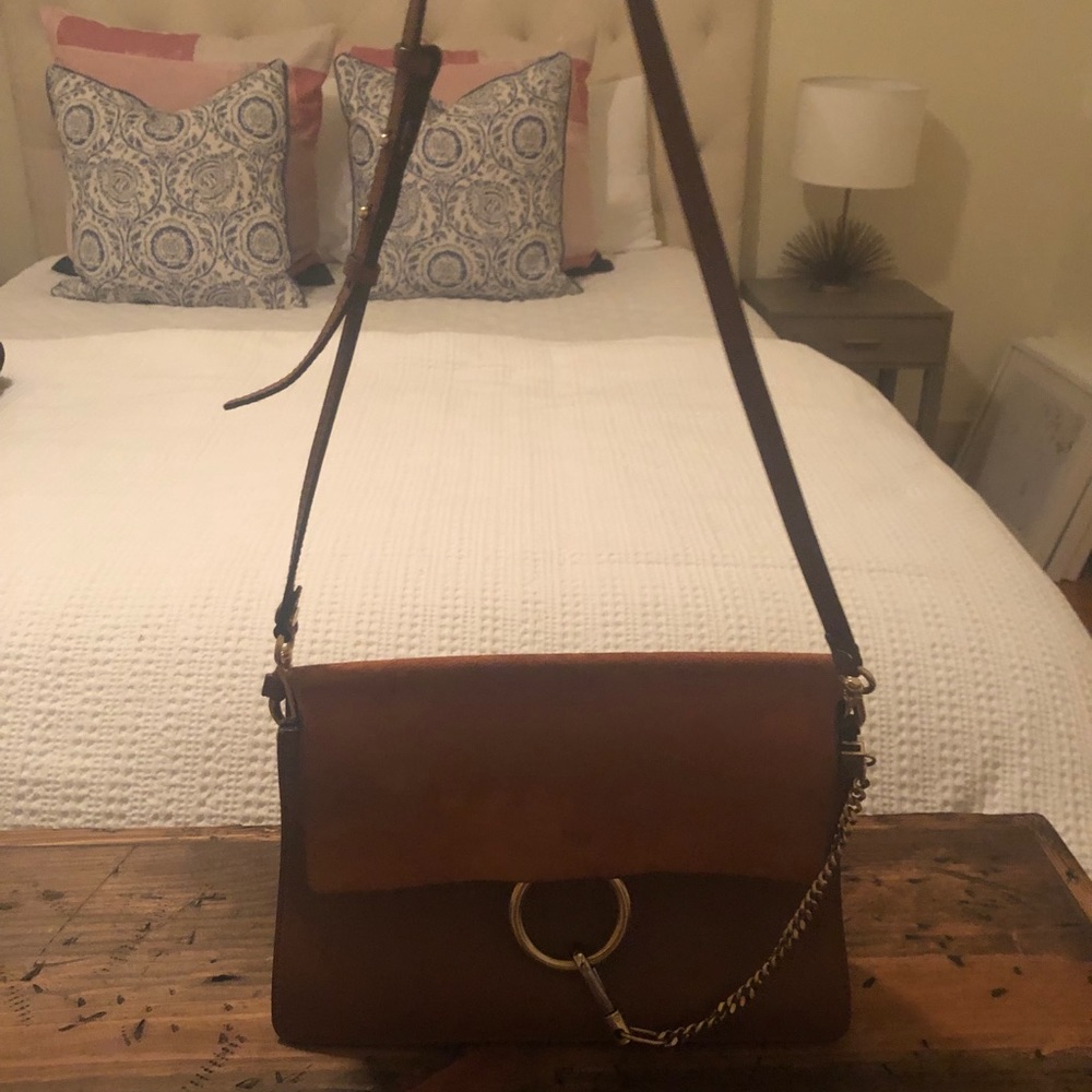 Chloé Faye Shoulder Bag - Picture 2 of 6